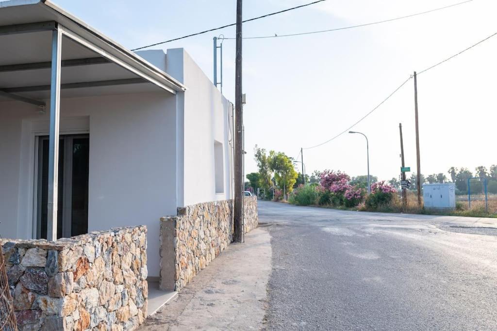 Apartament Zografia - Charming House Near The Coast Marmari  Zewnętrze zdjęcie